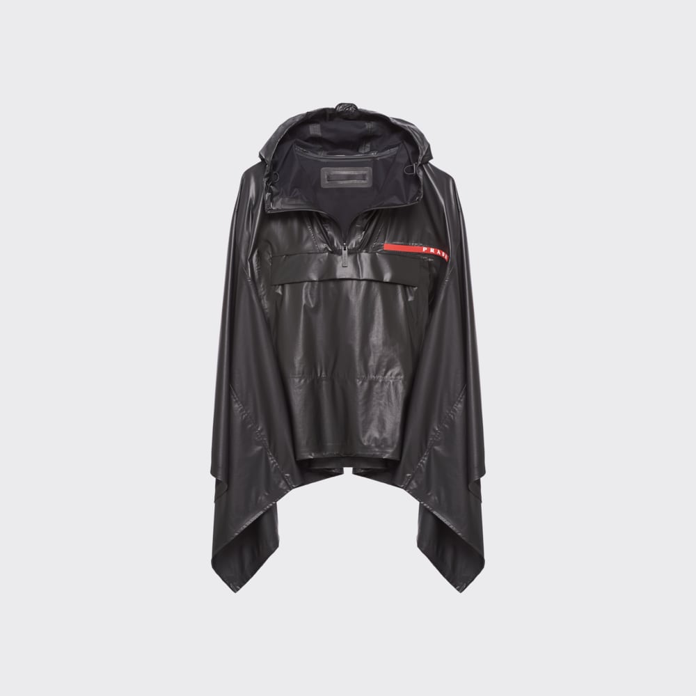 Prada 轻盈Re-Nylon斗篷 1