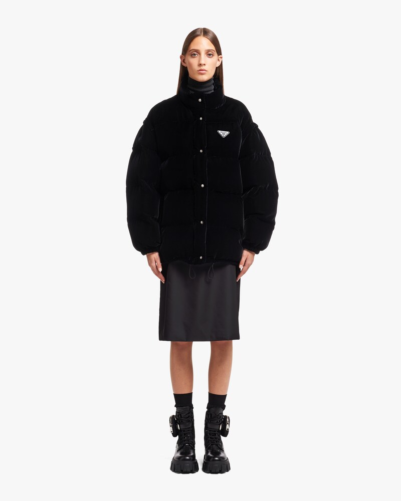velvet puffer black