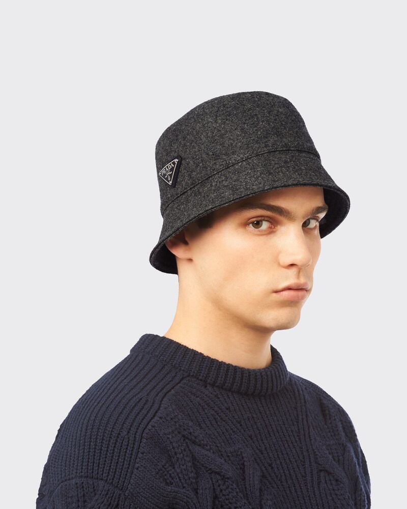 普拉达男士帽子和手套及价格-男士配饰-prada普拉达中国官网