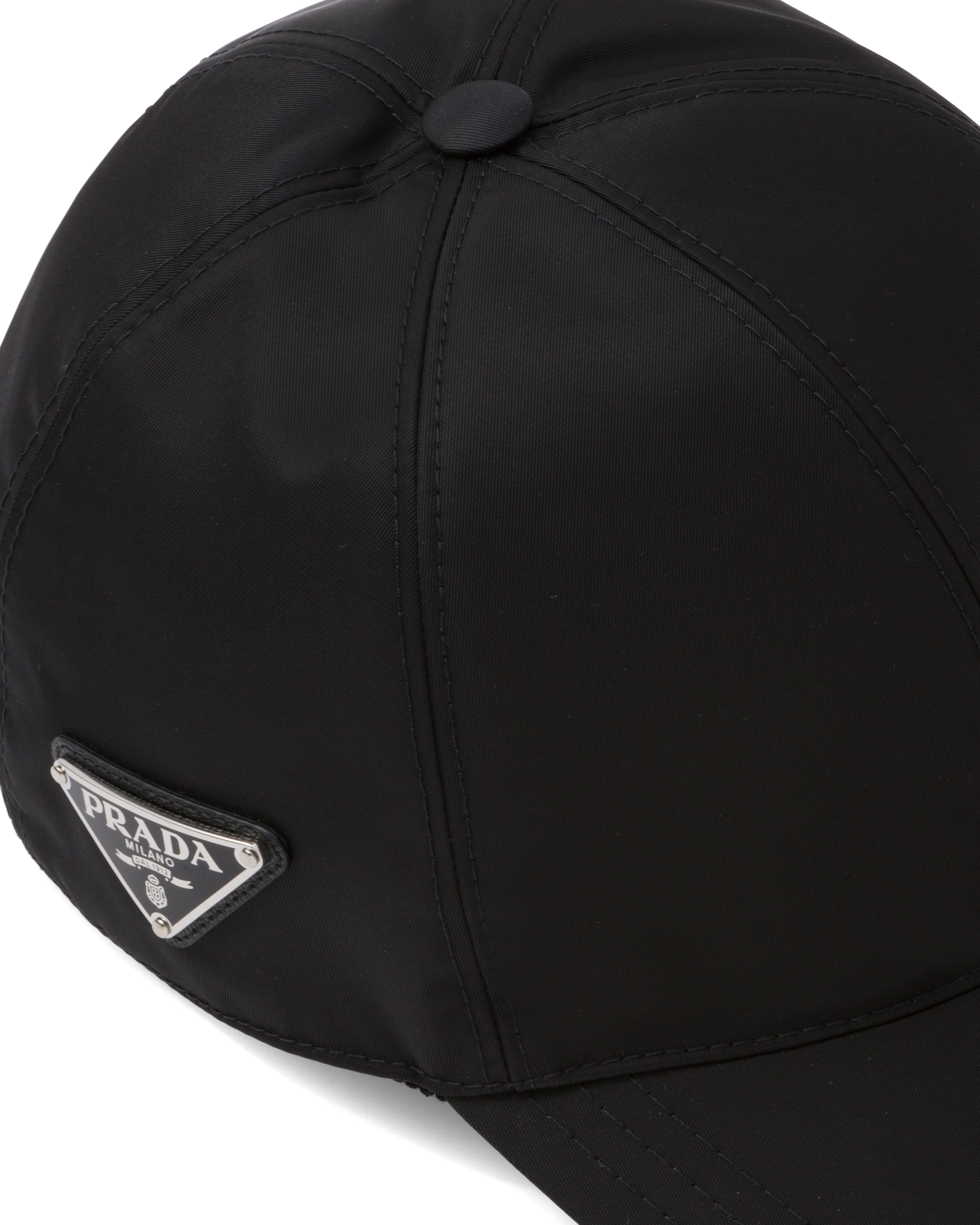prada hat