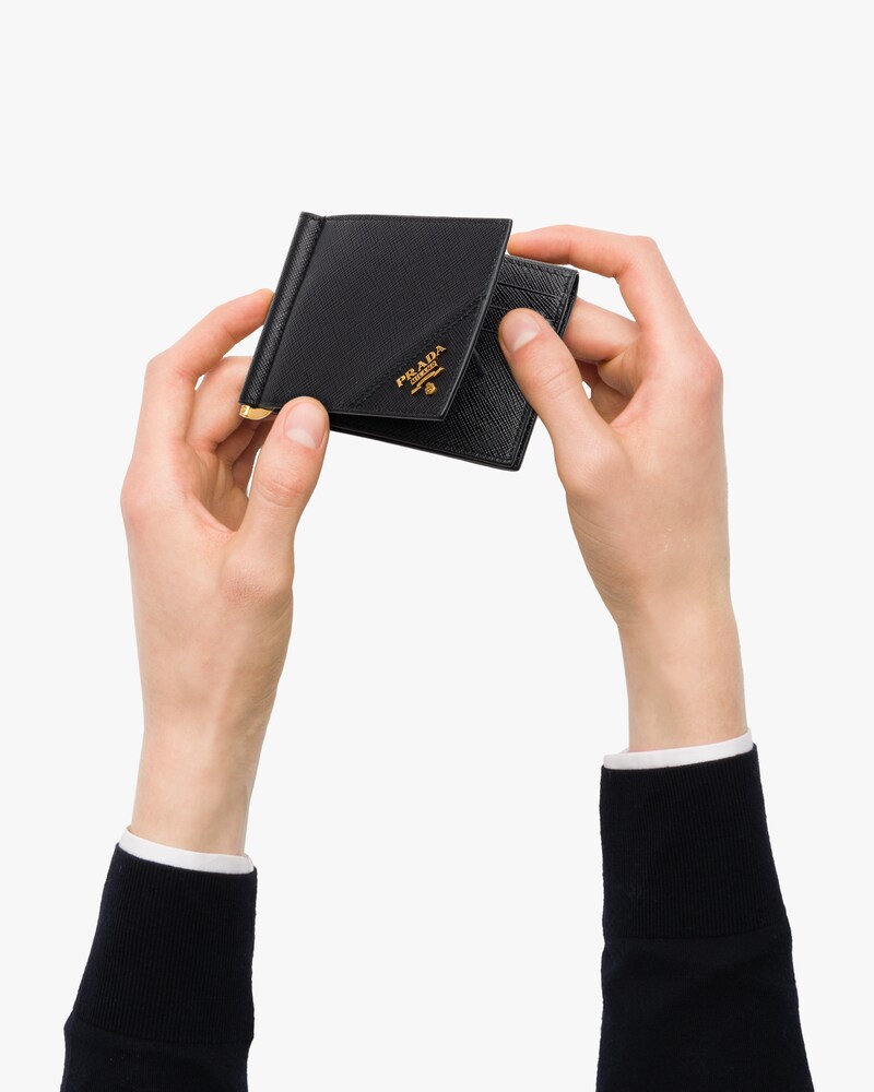 prada nero wallet