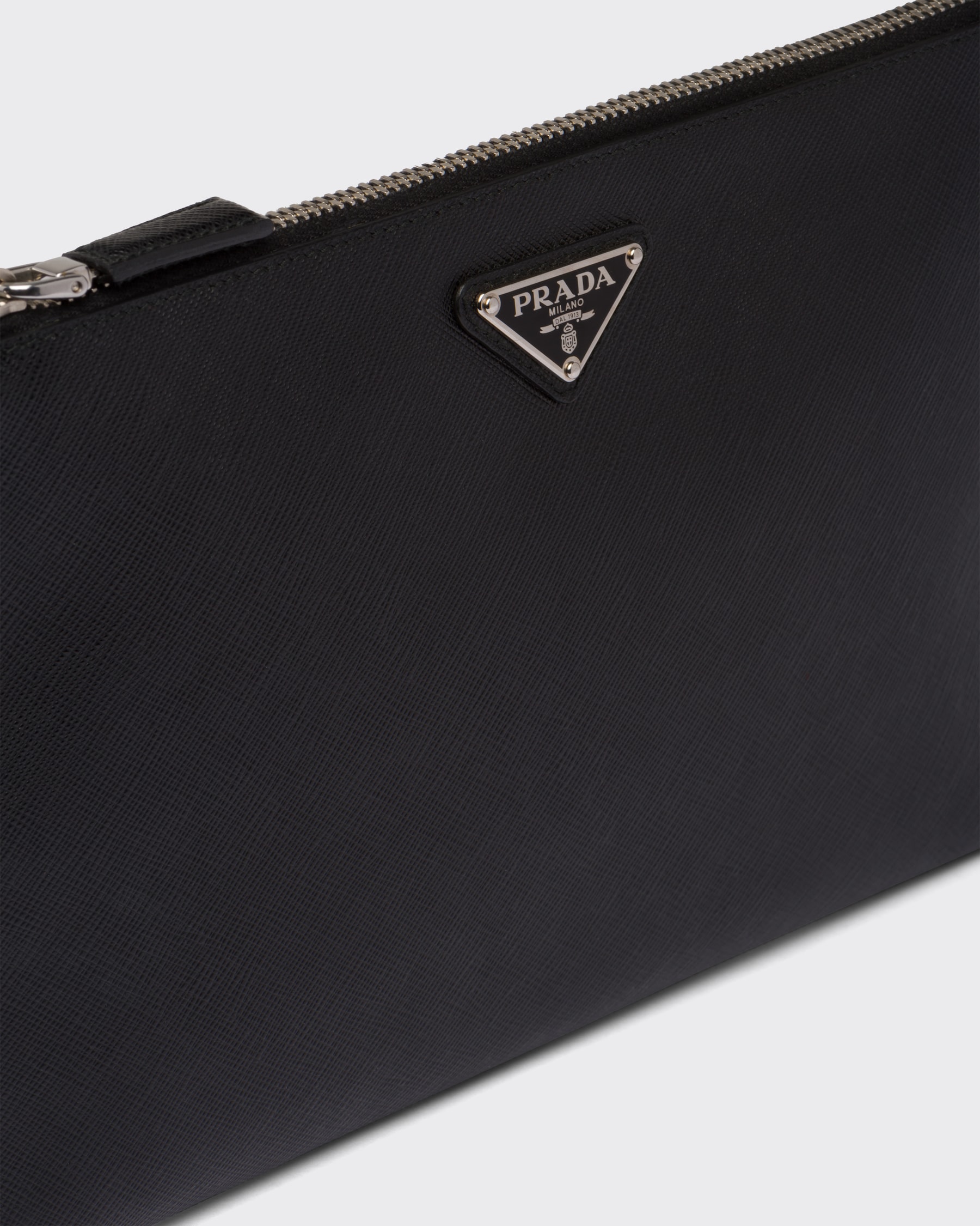 黑色 Saffiano 皮革手拿包 | PRADA