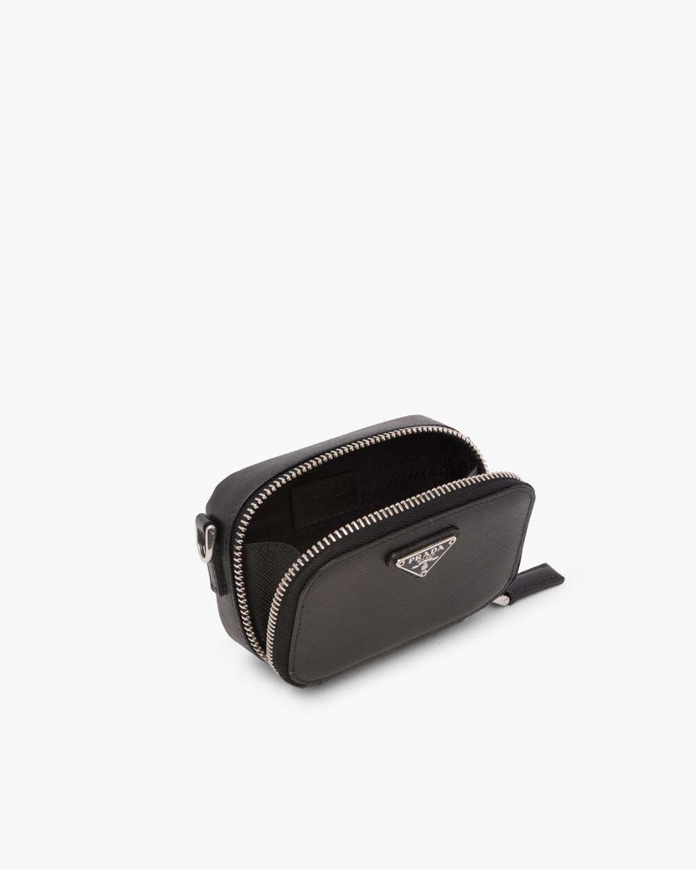 prada heathrow terminal 3