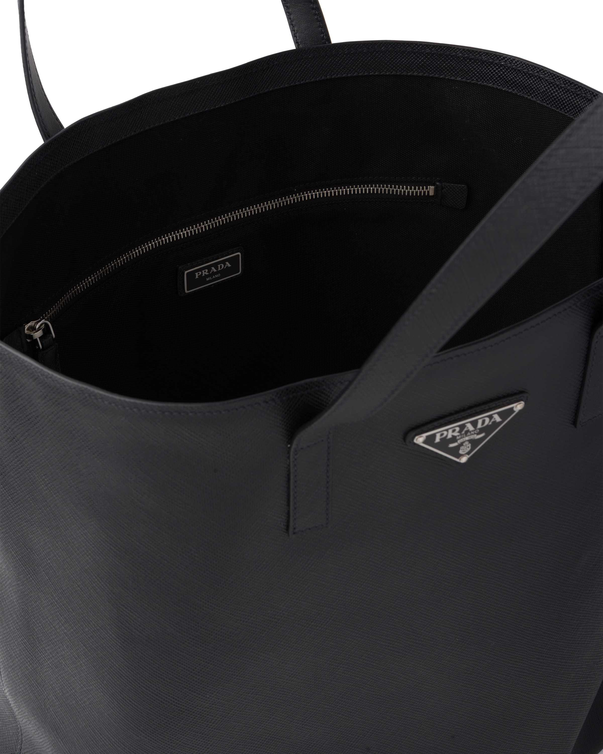 prada saffiano 皮革托特包 3