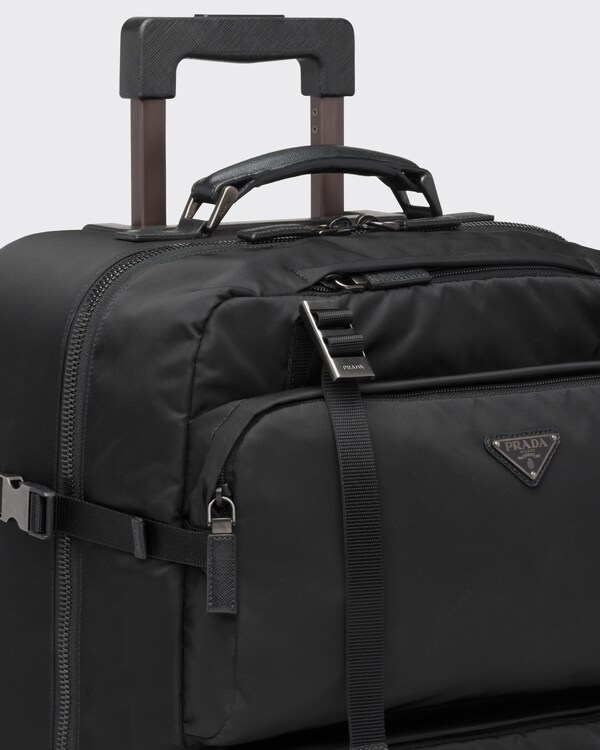 尼龙和Saffiano 皮革拉杆行李箱 尼龙和Saffiano 皮革拉杆行李箱