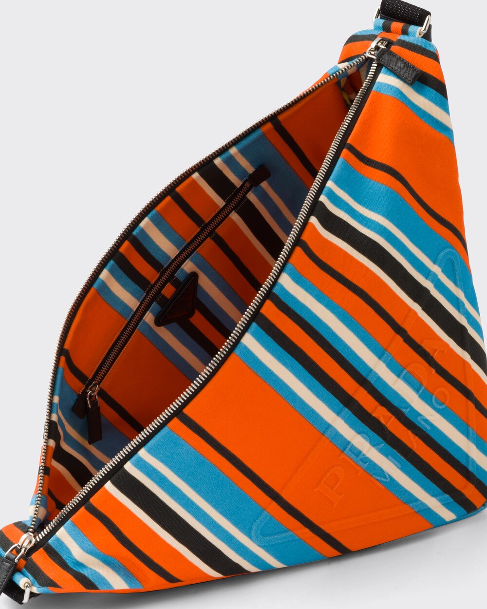 Túi tam giác printed canvas Prada