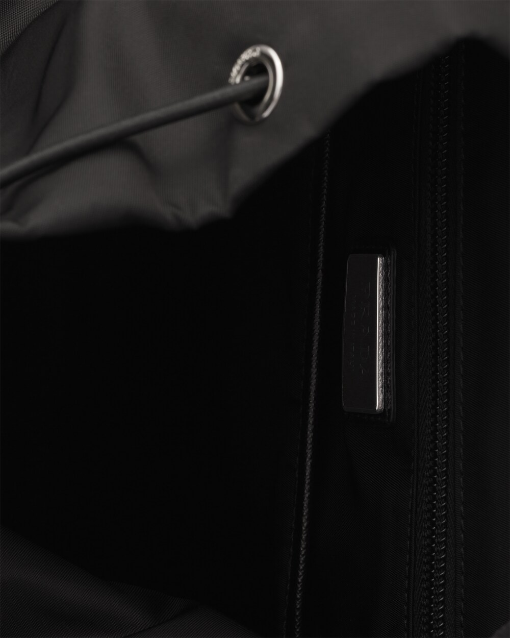 Zaino in Re-Nylon e Saffiano Nero | Prada