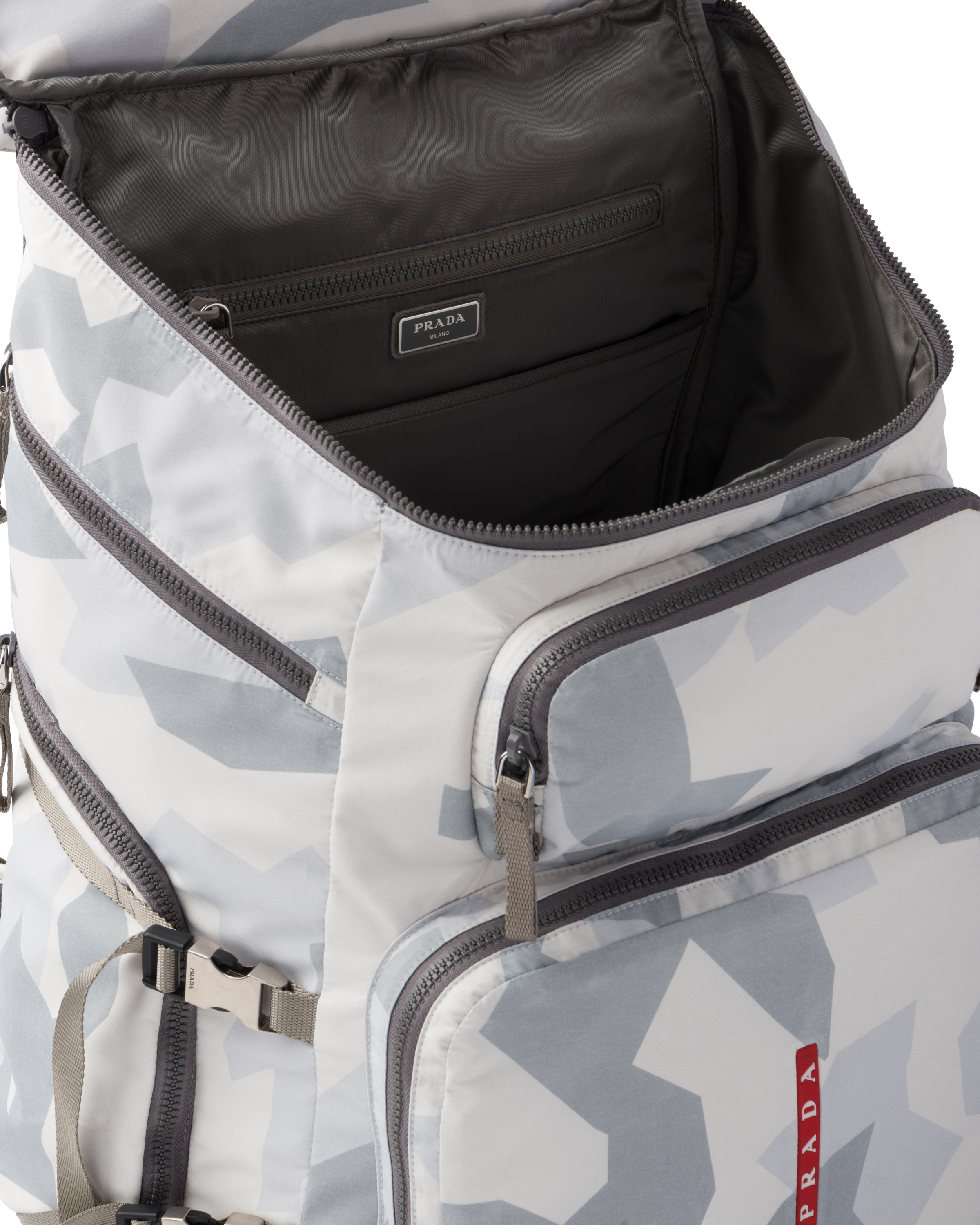 Prada Sac à dos à chaussures de ski en tissu 5