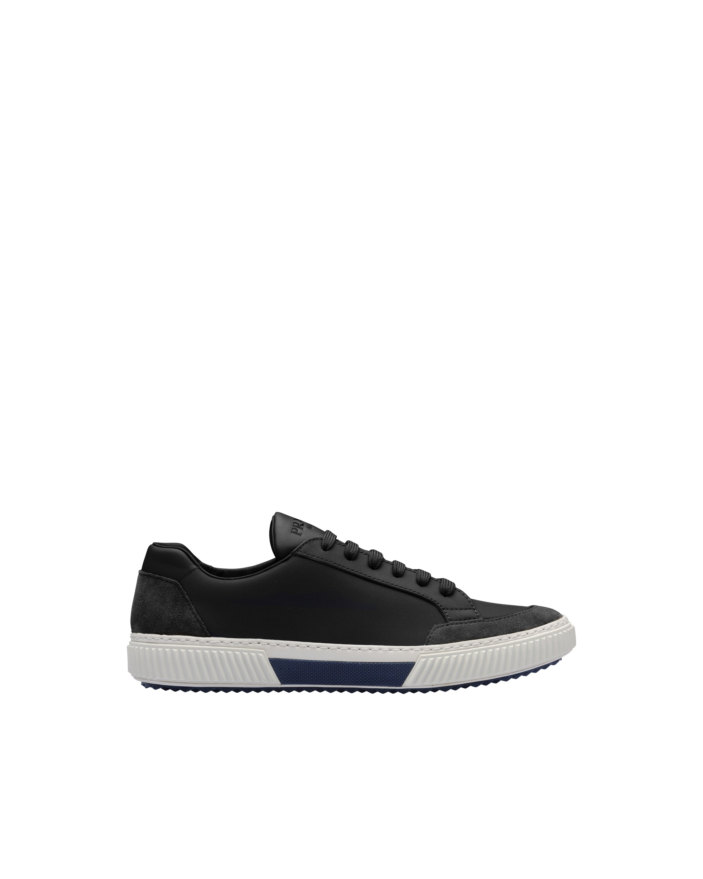 prada stratus