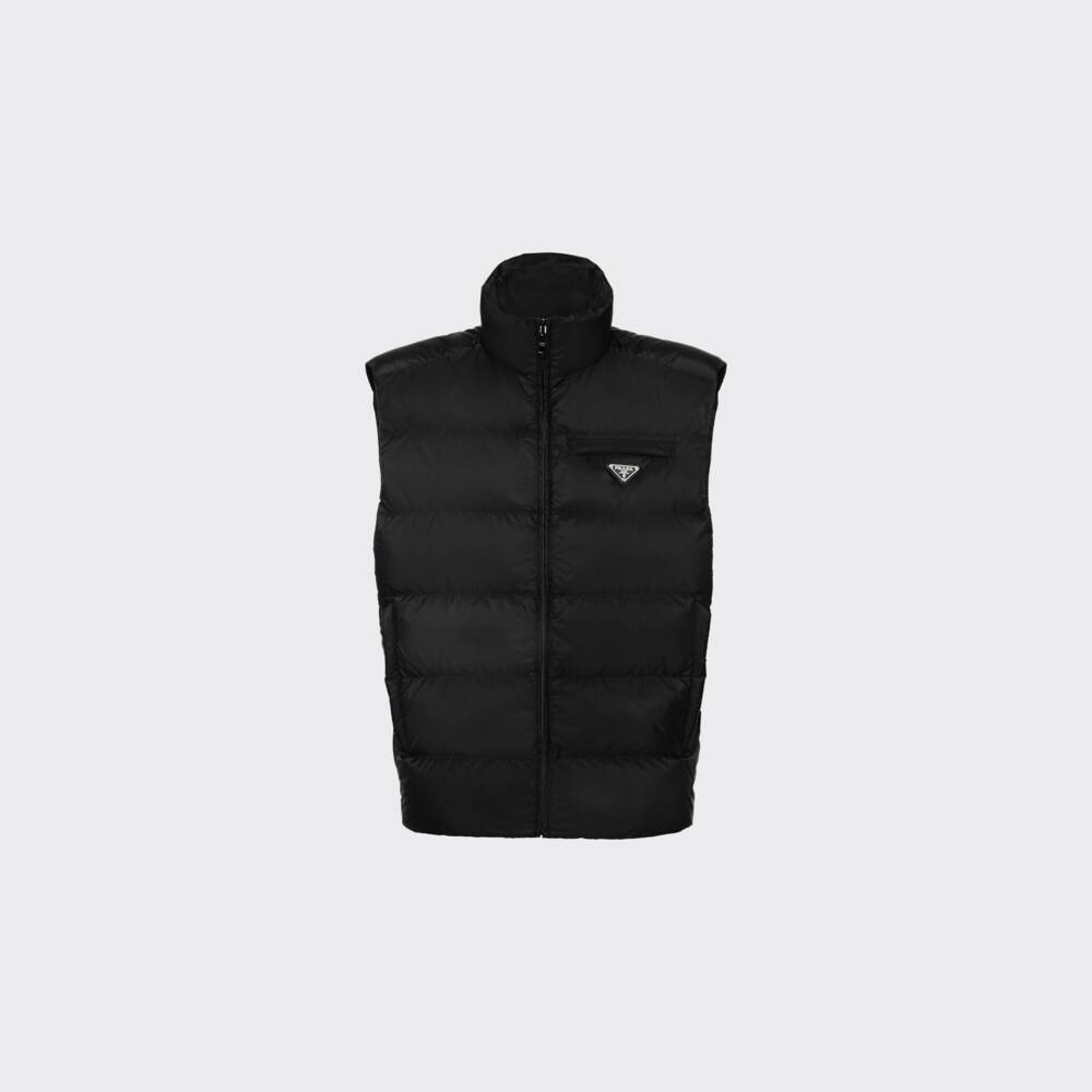 Prada Re-Nylon 再生尼龙衬垫背心 1