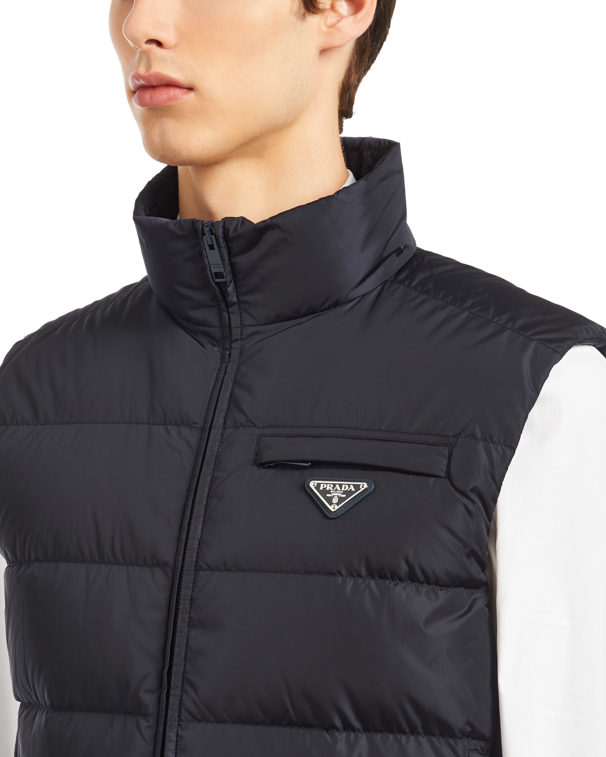 Prada صديرية مبطنة بقماش \x22رينايلون\x22 Re\u002DNylon 5