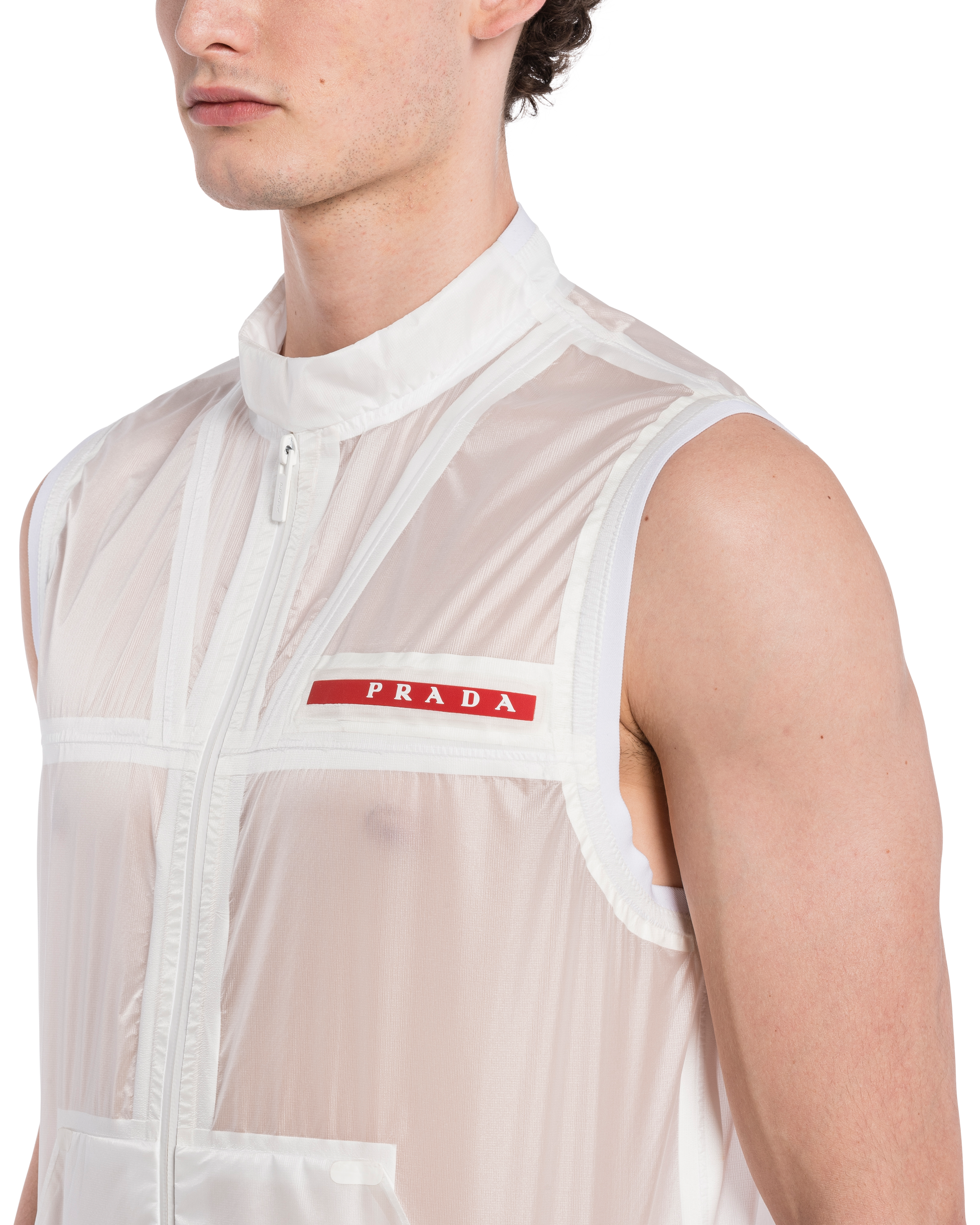 Prada 轻质尼龙织物背心 5