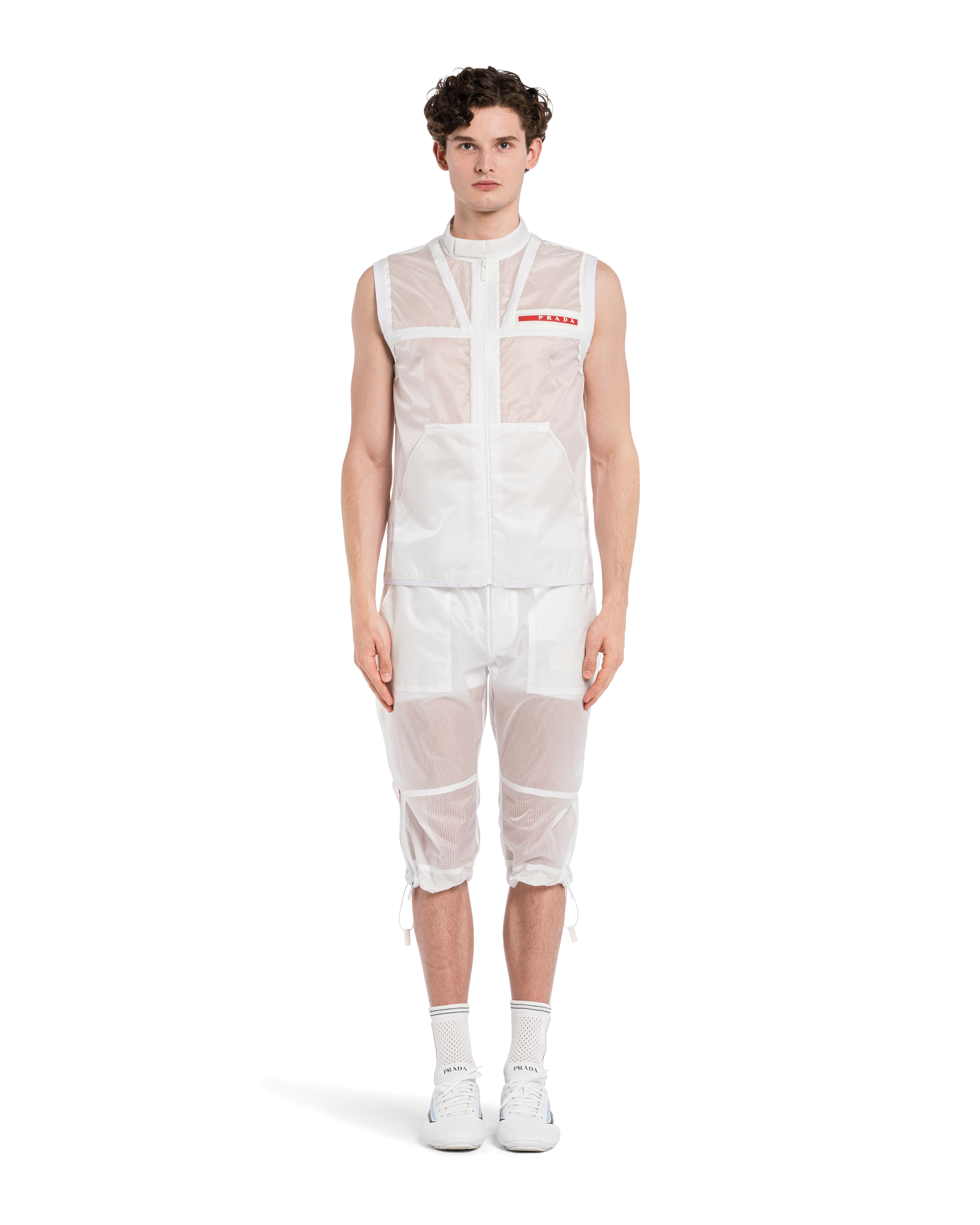 Prada 轻质尼龙织物背心 2