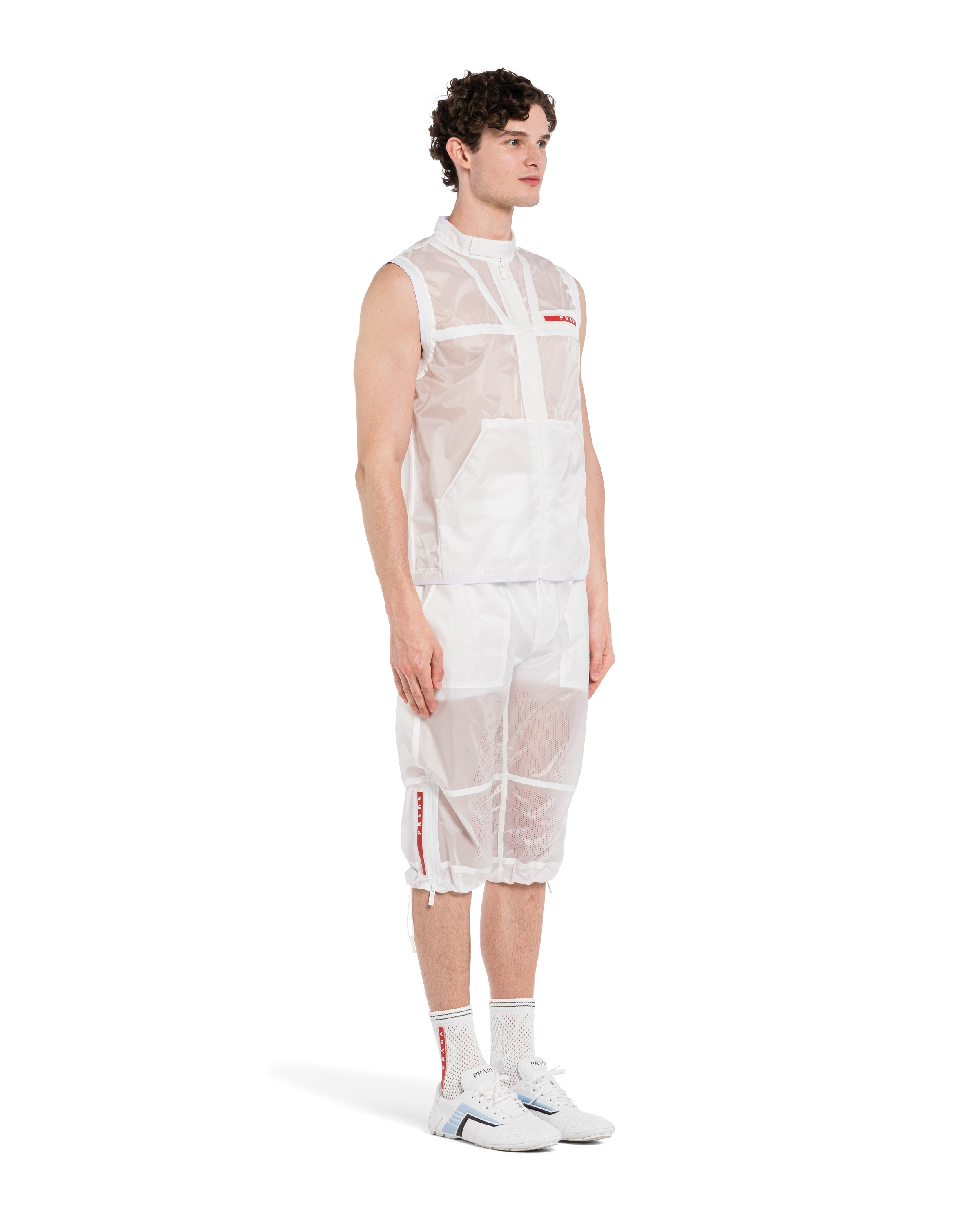 Prada 轻质尼龙织物背心 3