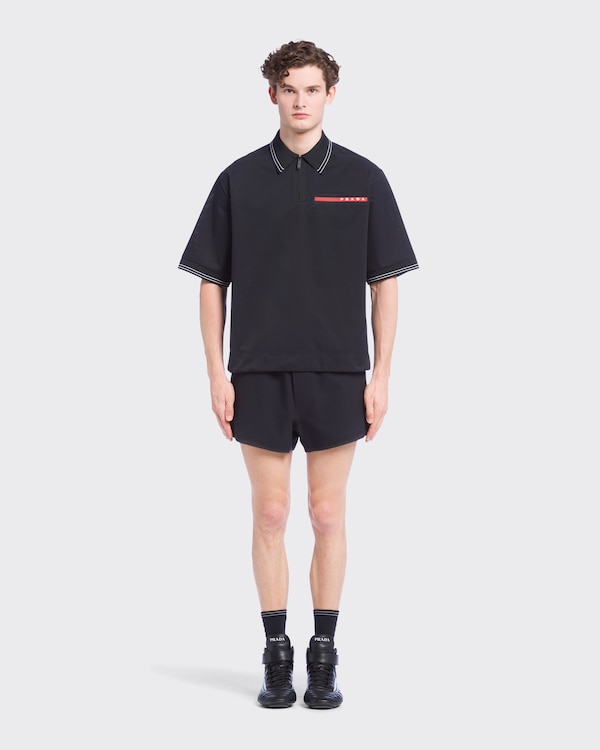 Poloshirt aus Bi-Stretch Light Poloshirt aus Bi-Stretch Light