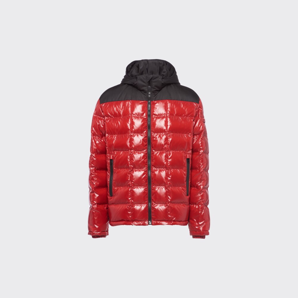 Prada 連帽尼龍羽絨外套 1