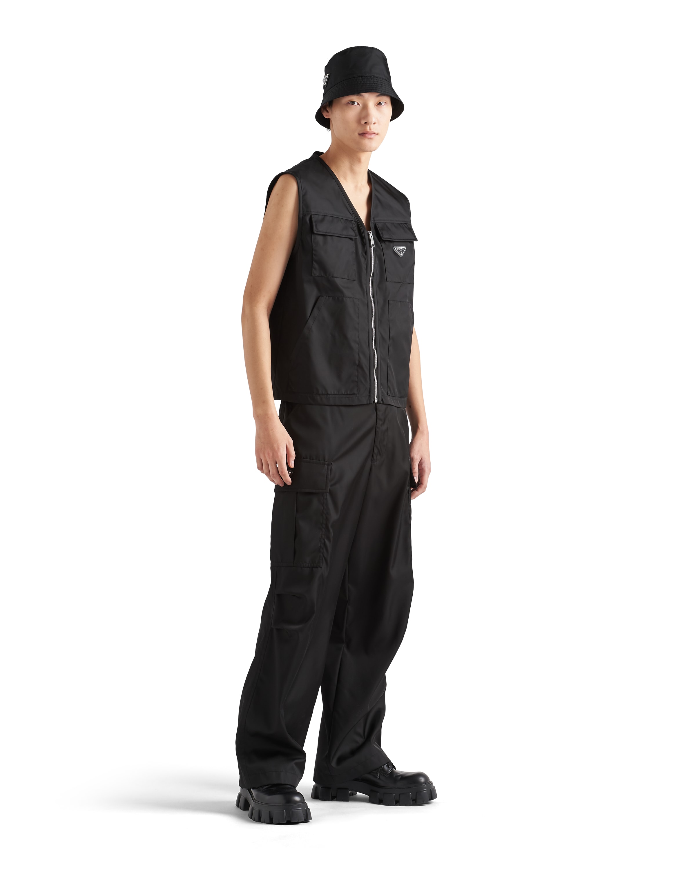 Prada Triangle Logo Cargo Gilet - Men's - Recycled Nylon In Black