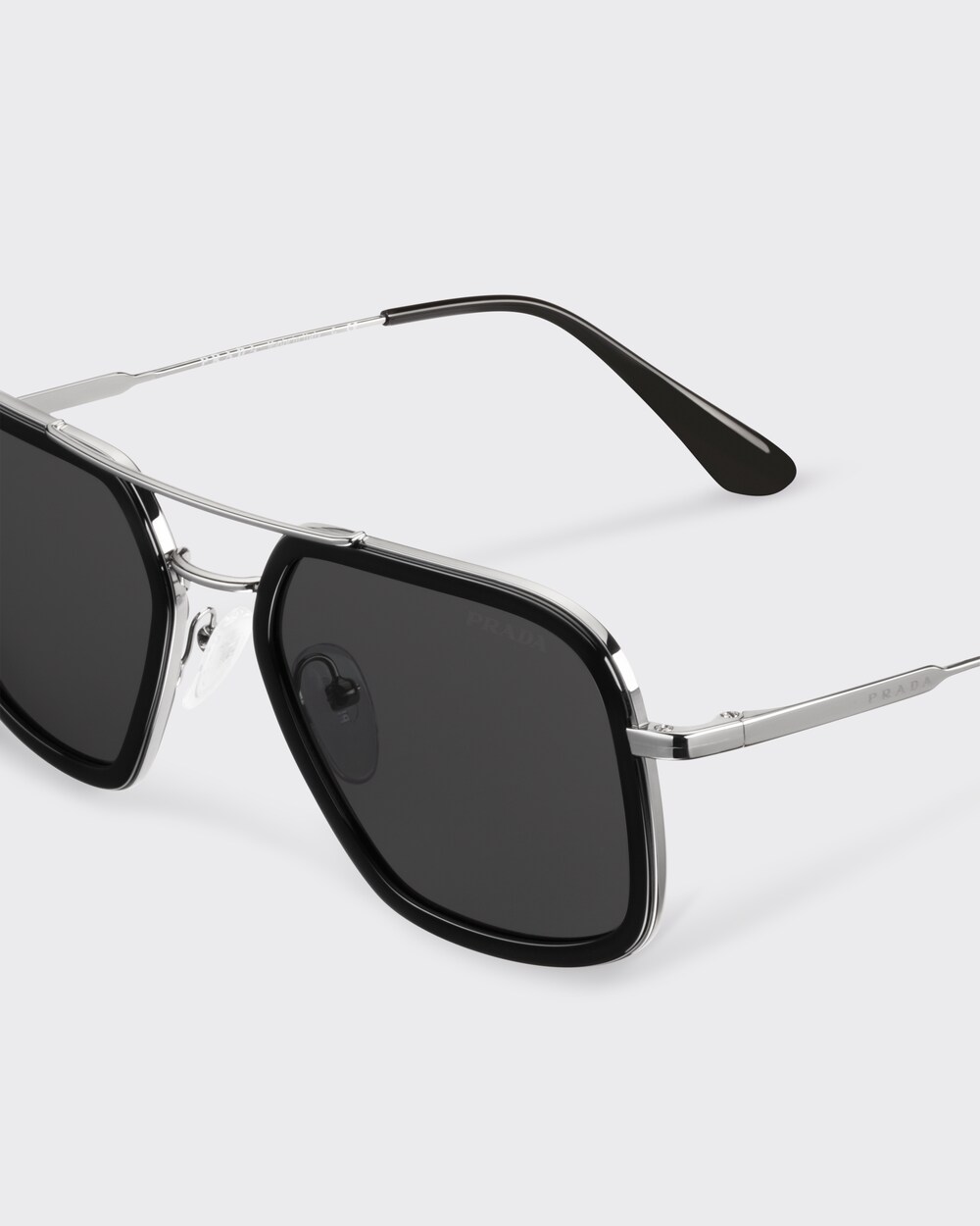 グレーレンズ プラダ ゲーム サングラス Prada