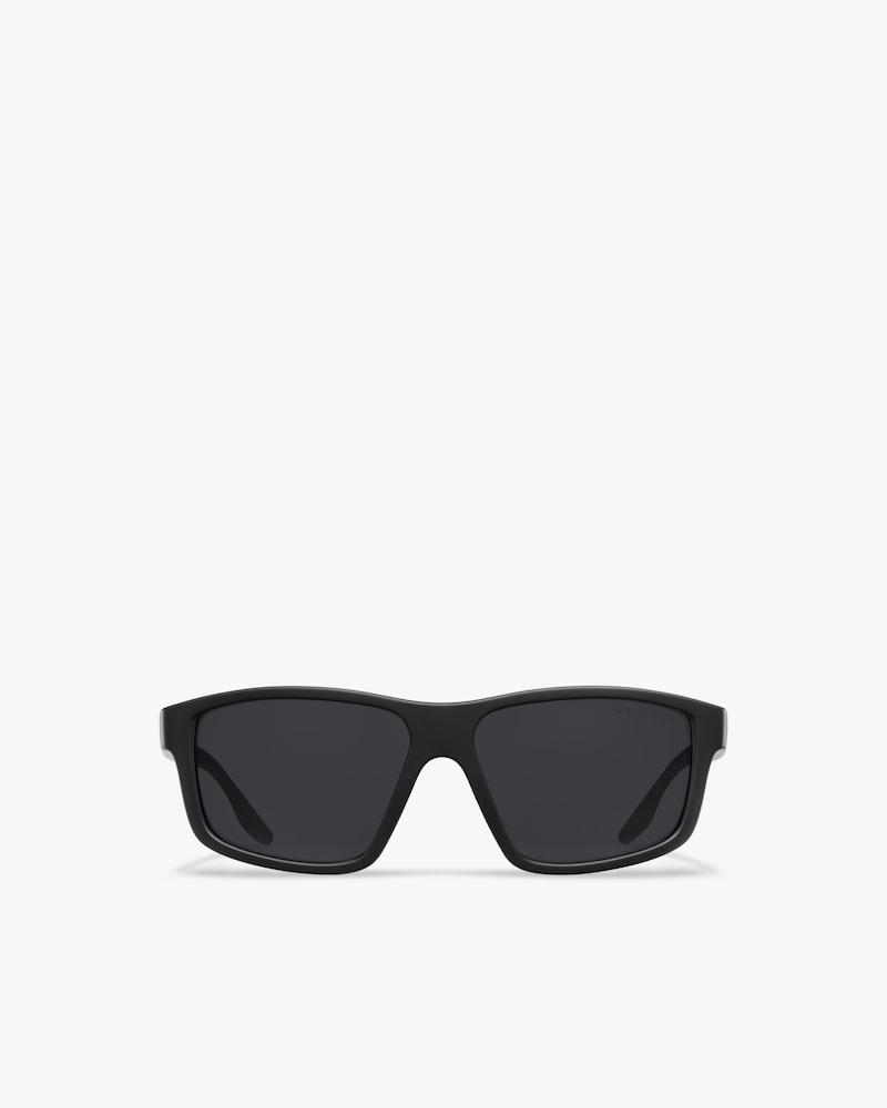 small black square sunglasses