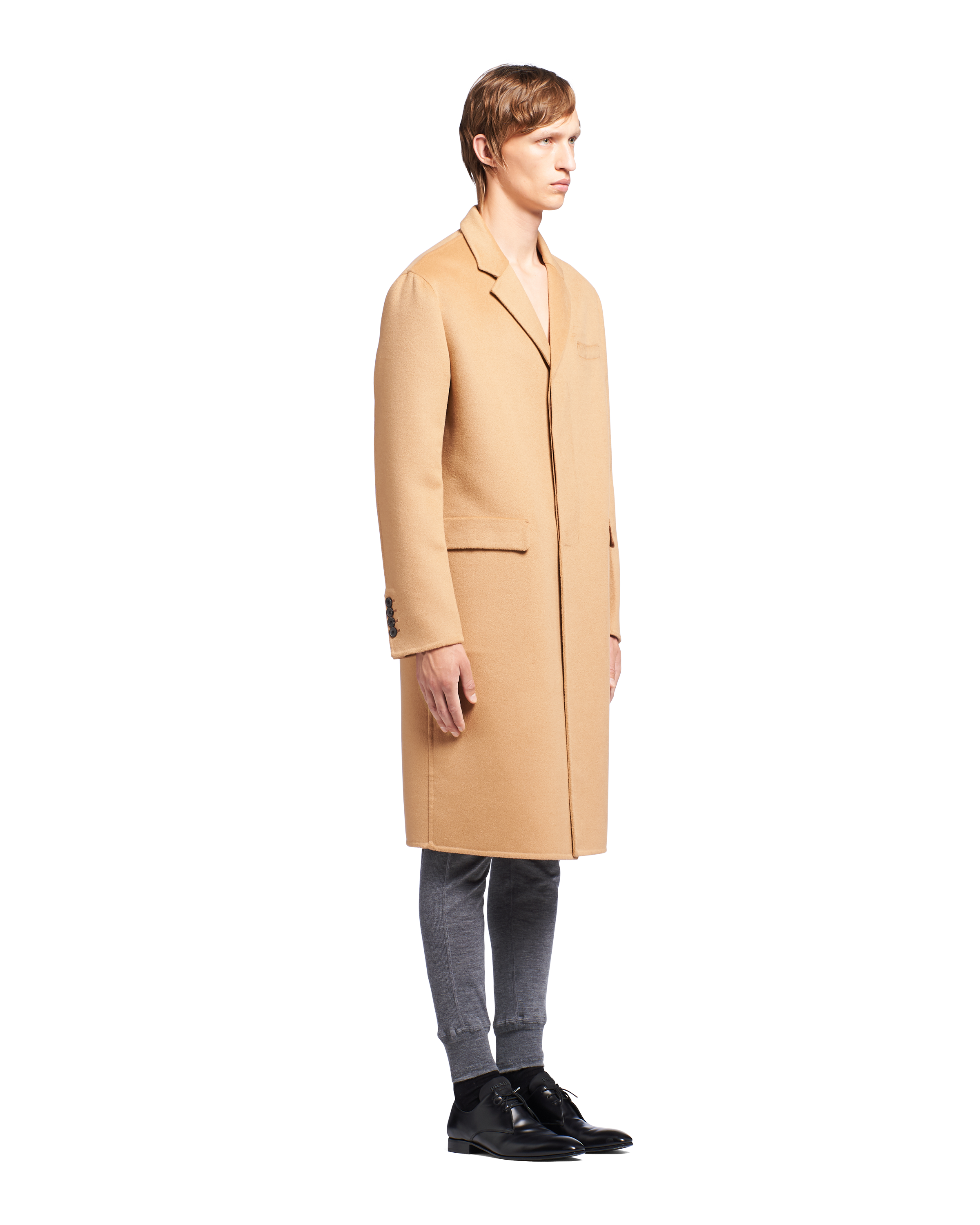 プラダ　PRADA キャメル100%ベージュコート PRADA（ロングコート ・ ベージュ系）のフリマアイテム一覧