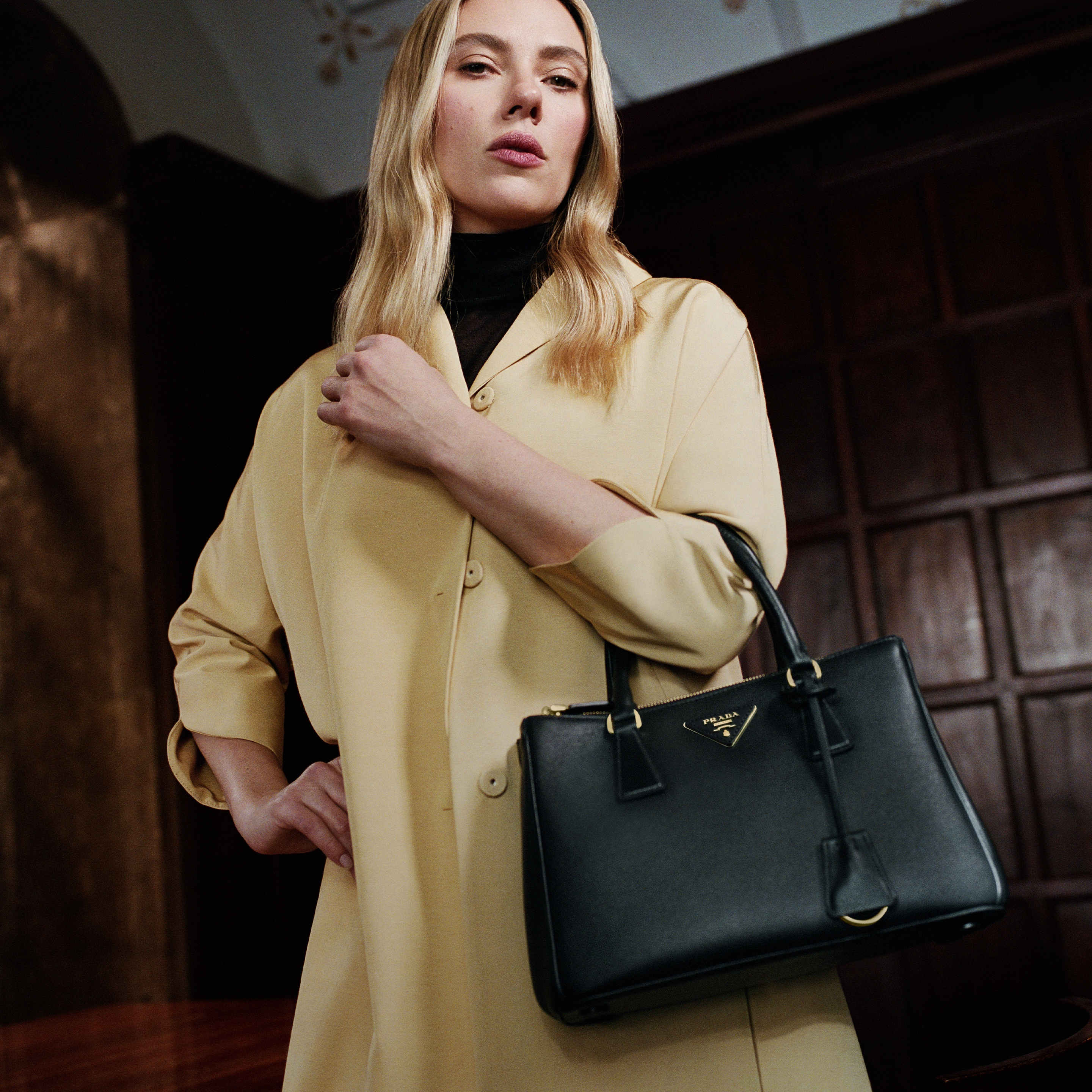 かあか　PRADA プラダ ブラック 黒 Black レディース プラダ ショルダーバッグ レディース TESSUTO SPAZZOLATO ブラック