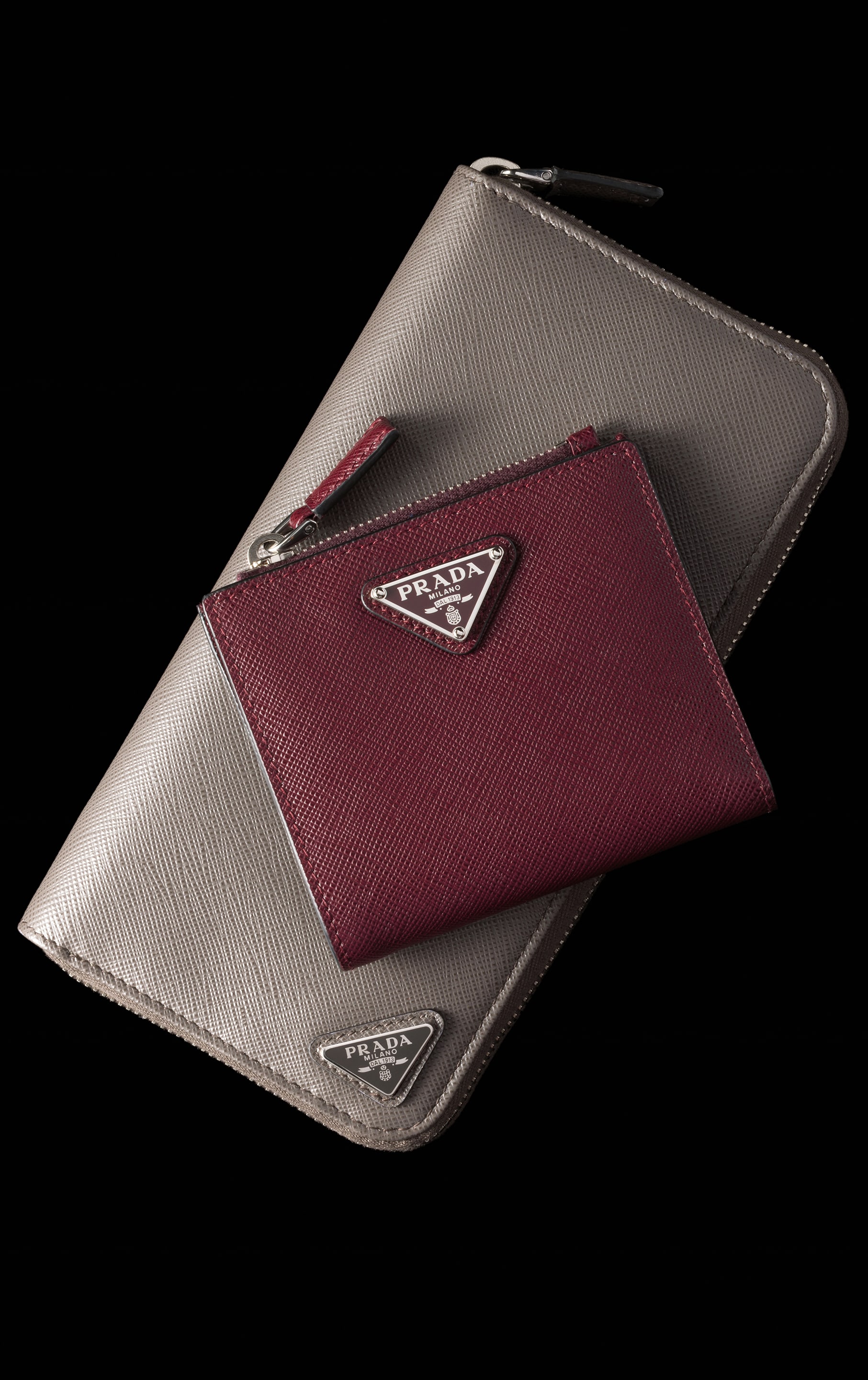 【txxxm_】PRADA Studs Leather Wallet 13323255_40869948_600.jpg