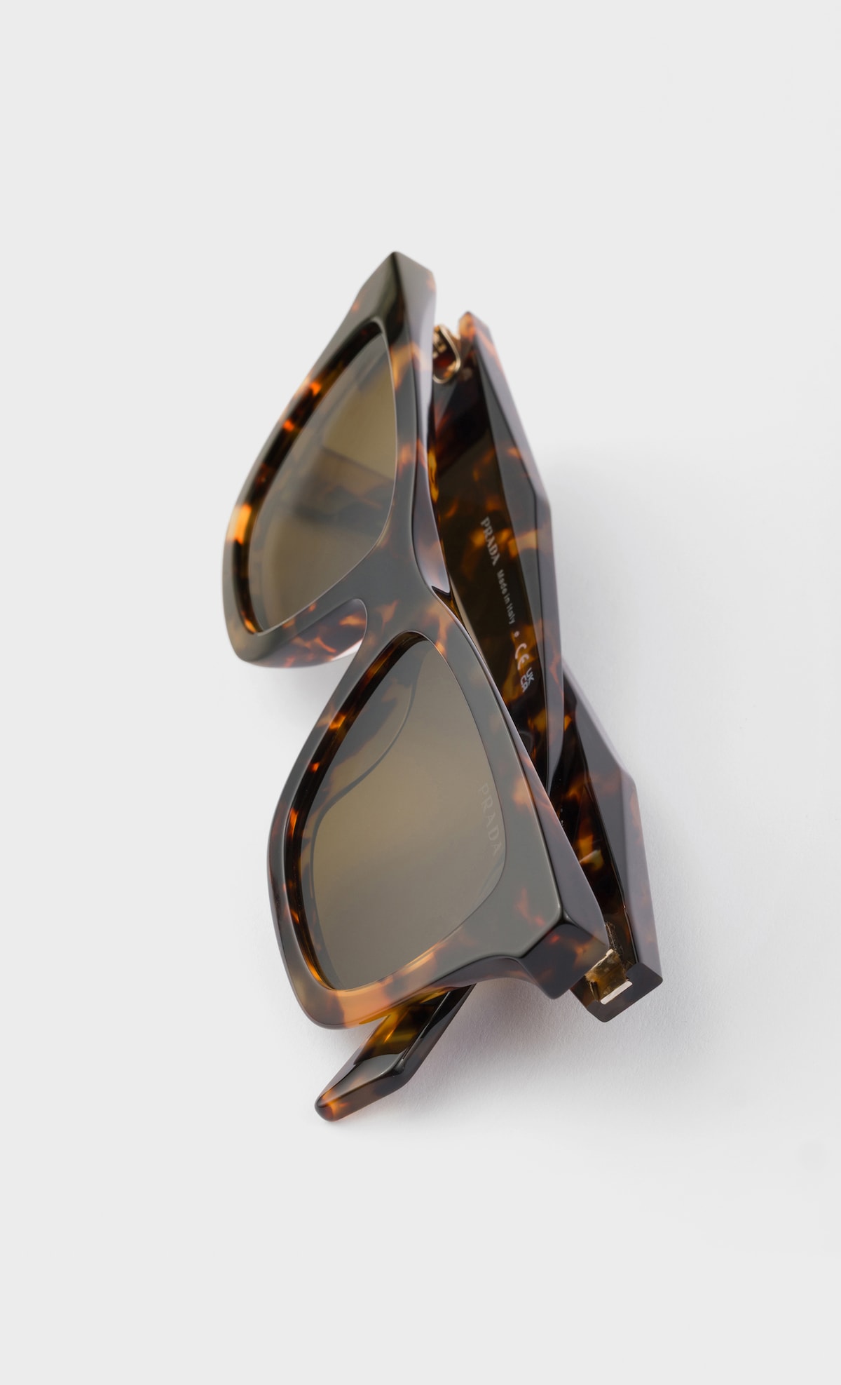 Prada 2026 женские солнцезащитные очки — имидж 2